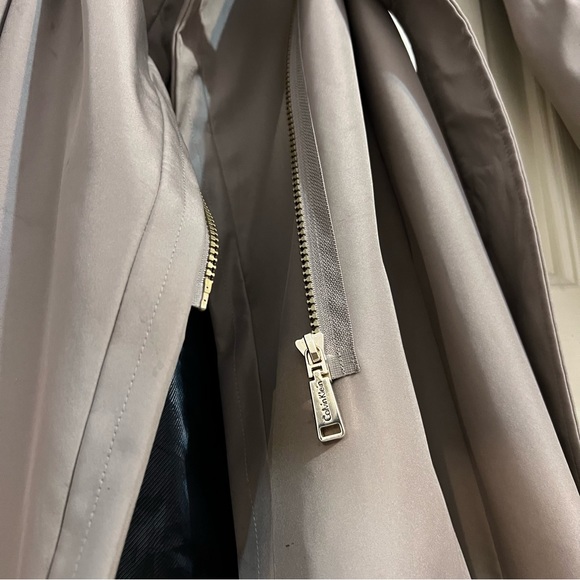 Beige/Brown Trenchcoat - Picture 7 of 8